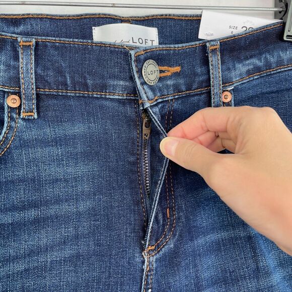 LOFT Modern Straight Med Wash Ankle Cuff Stretch Denim Jeans Women's Sz 28 / 6 - Picture 5 of 12